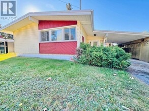 Building Photo - 286 Leonard St