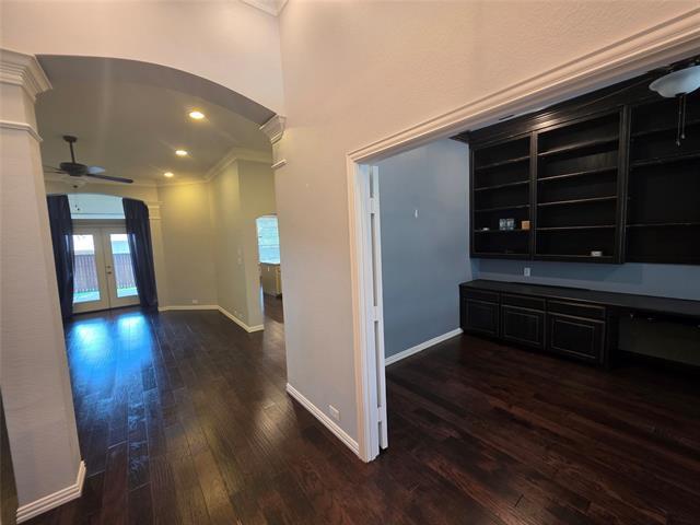 Foto del edificio - 2717 Cliffwood Dr