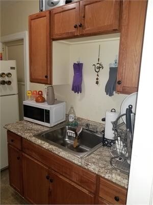 Primary Photo - 7 Eaton Pl