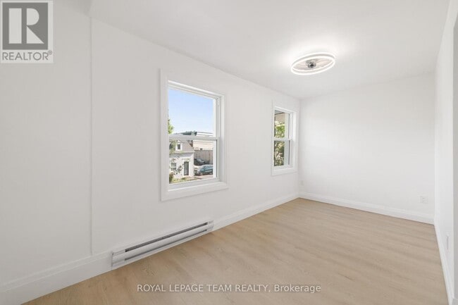 Building Photo - 145 St Andrew St