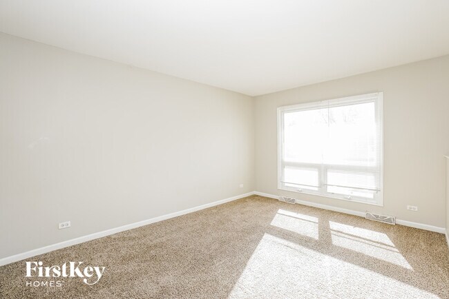 Building Photo - 151 Mulberry Dr