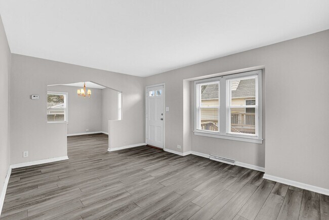 Foto del edificio - 3 Bedroom 1 Bathroom house for rent!