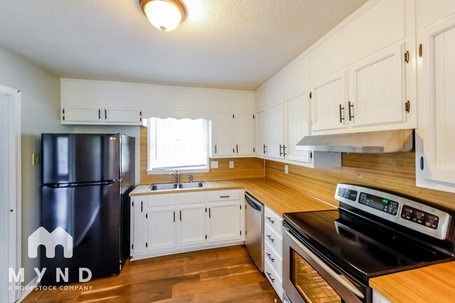 Foto del edificio - 3767 Chestnut Ridge Ln