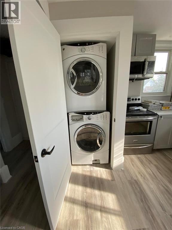 Photo du bâtiment - 193 Balmoral Ave N