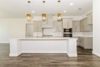 Building Photo - 30627 S Creek Way Building Photo - 30627 S Creek Way