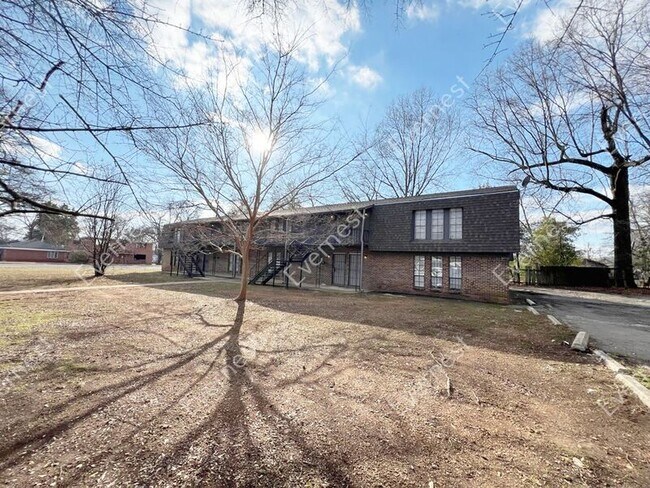Foto del edificio - 700 Graymont Ave W