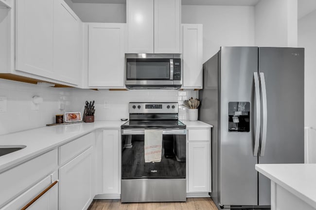 Building Photo - 1301 Walker Wy