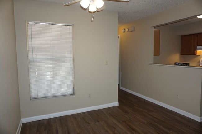 Foto del edificio - Whispering Pines 2/2 close to NAS Jax