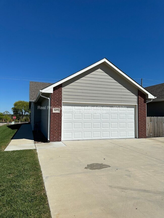 Foto del edificio - 5472 N Colburn Ct