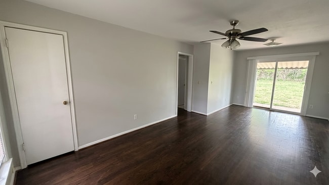 Building Photo - Welcoming 2-Bedroom Home with Expansive Backyard