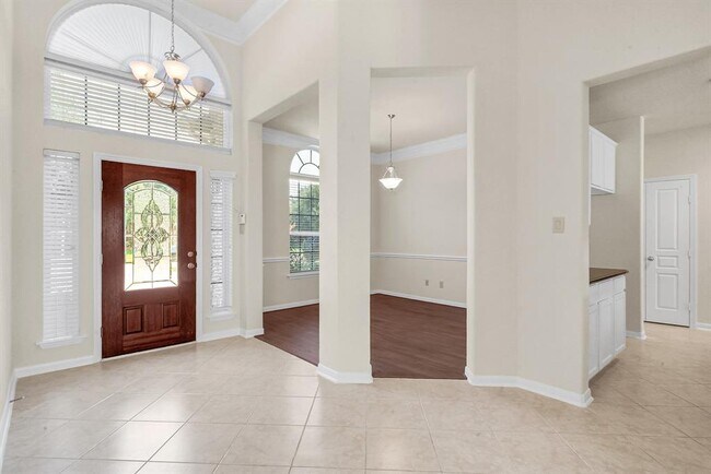 Foto del edificio - 9635 Empress Crossing Dr