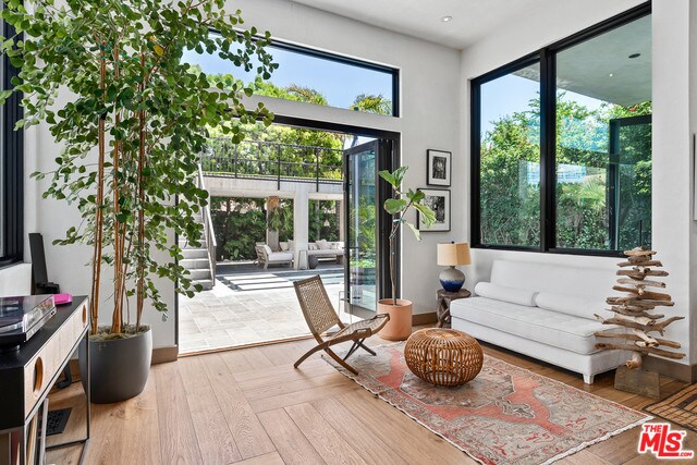 Foto del edificio - 2216 Superior Ave