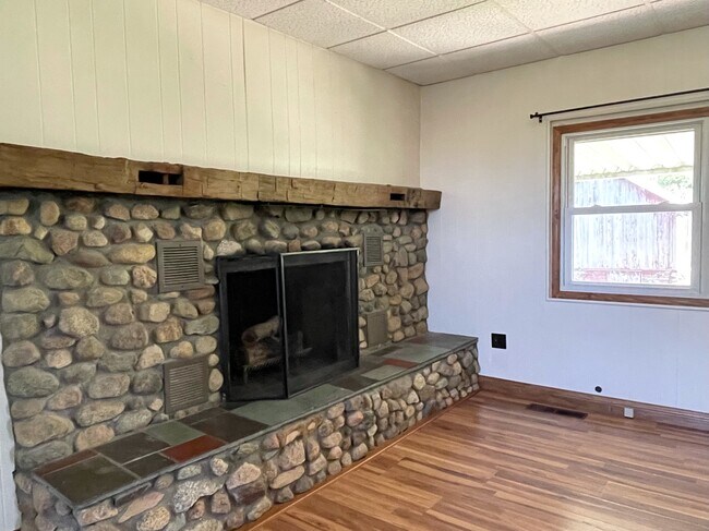 Building Photo - 92 S 950 W