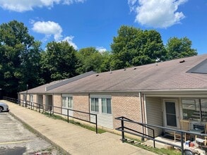 Building Photo - 301 Twin Knobs Dr