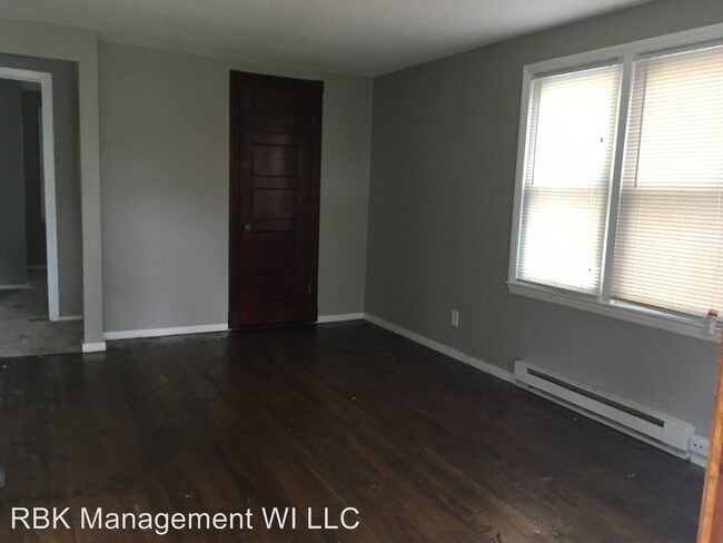 Building Photo - 3 br, 1 bath House - 4655 Montrose Ave