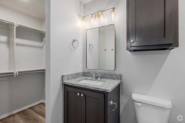 A - 4 habitaciones, 2 baños - 1240 pies cuadrados - Baño principal - Enclave Estates at Chickasha