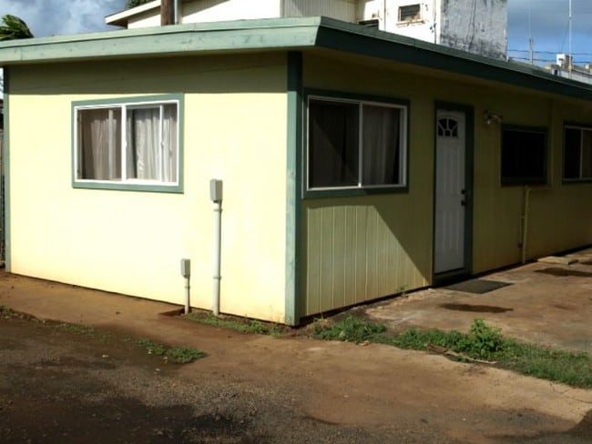 Building Photo - 4261 Halenani St