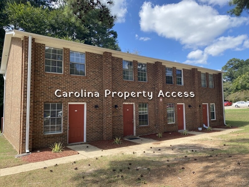 Primary Photo - 2700 Stewart Dr
