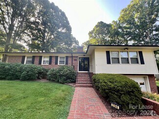 Building Photo - 294 Spicewood Cir