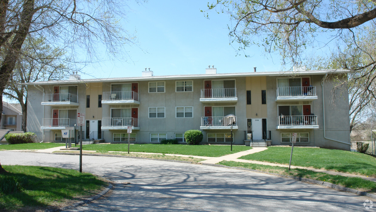 Primary Photo - Avery Heights Apartments