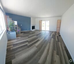 Building Photo - 1631 Van Horne Ln