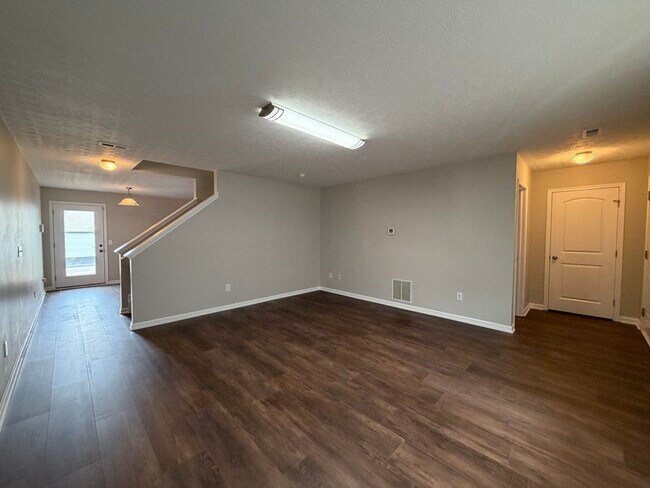 Foto del edificio - 1404 Bellow Falls Pl