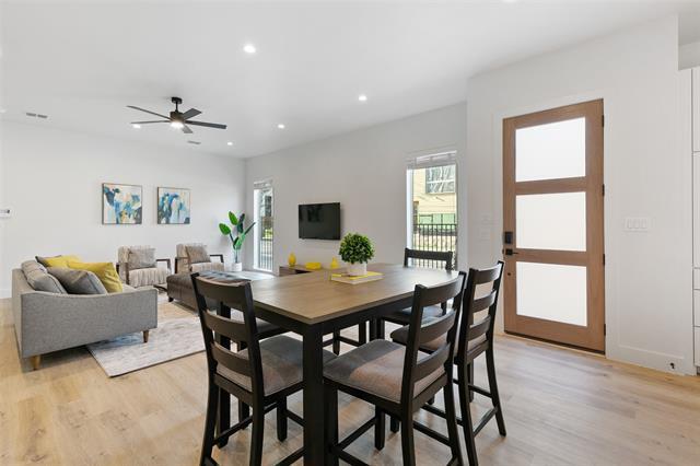 Foto del edificio - 2513 N Winnetka Ave