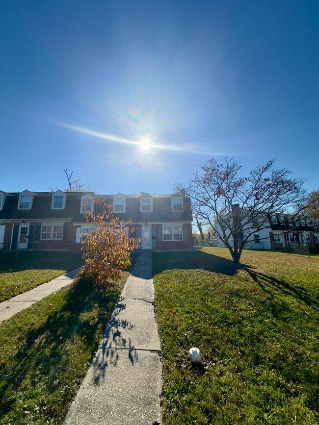 Foto del edificio - Charming 3 Bed/1.5Bath in Parkville, MD!