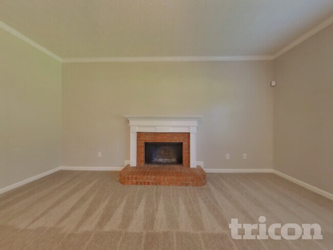 Foto del edificio - 1055 Crown Landing Pkwy