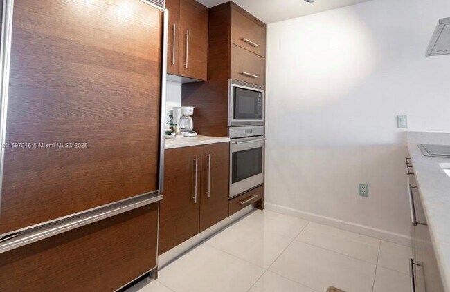 Foto del edificio - 485 Brickell Ave