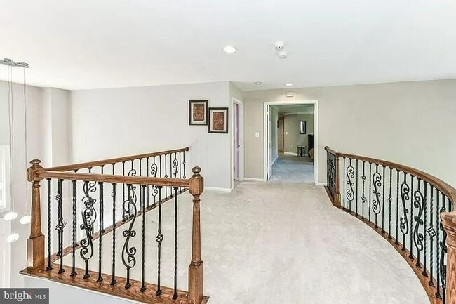 Building Photo - 1088 Safa St