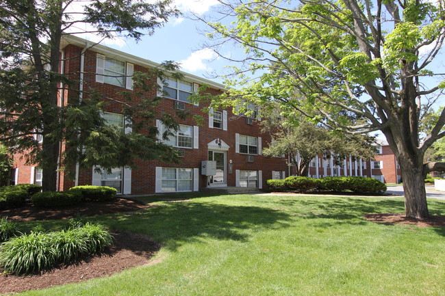 Building Photo - 22 Westland St