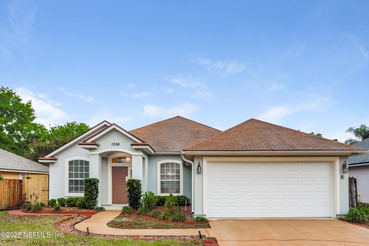 Foto principal - 1556 Glen View St