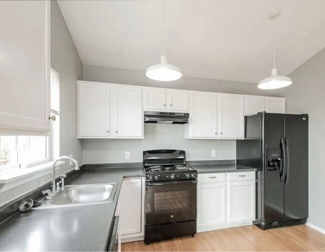 Building Photo - 14525 E 47th Dr