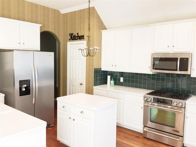 Foto del edificio - 22539 Bristolwood Ct