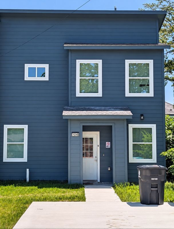 Foto del edificio - 7634 Crofton St