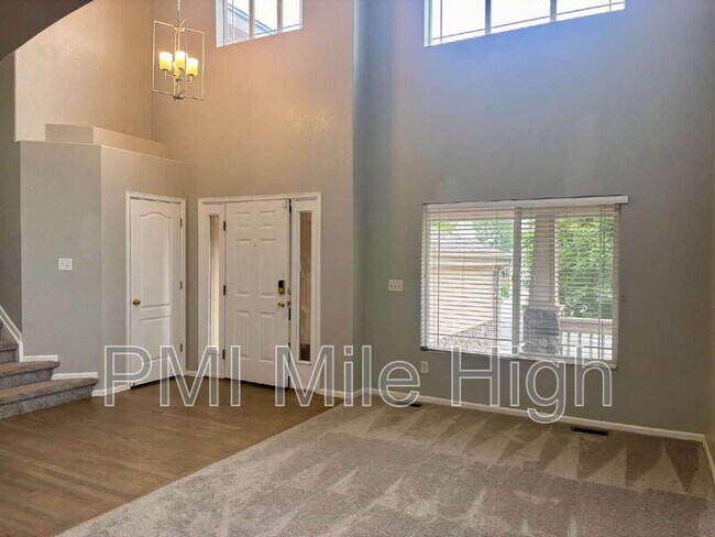 Foto del edificio - 4734 E 127th Dr