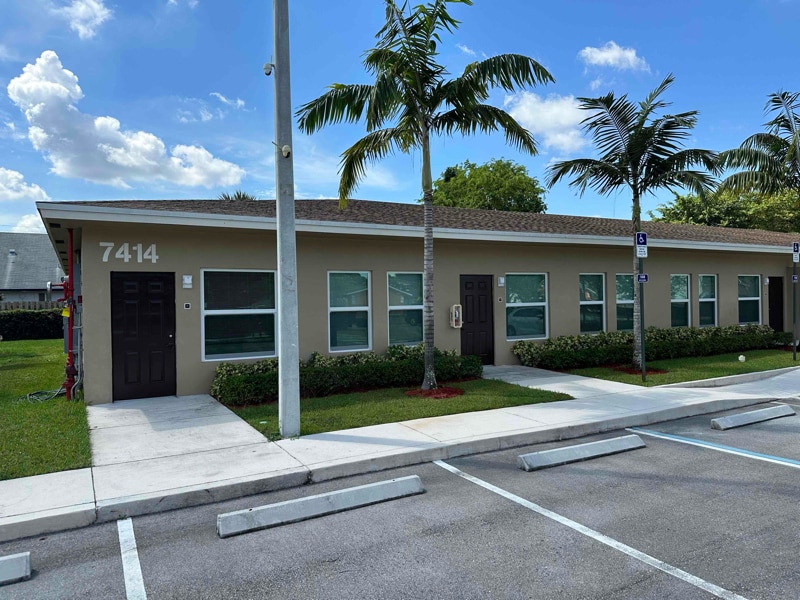 Photo - 7410 SW 10th Ct (North Lauderdale, FL)