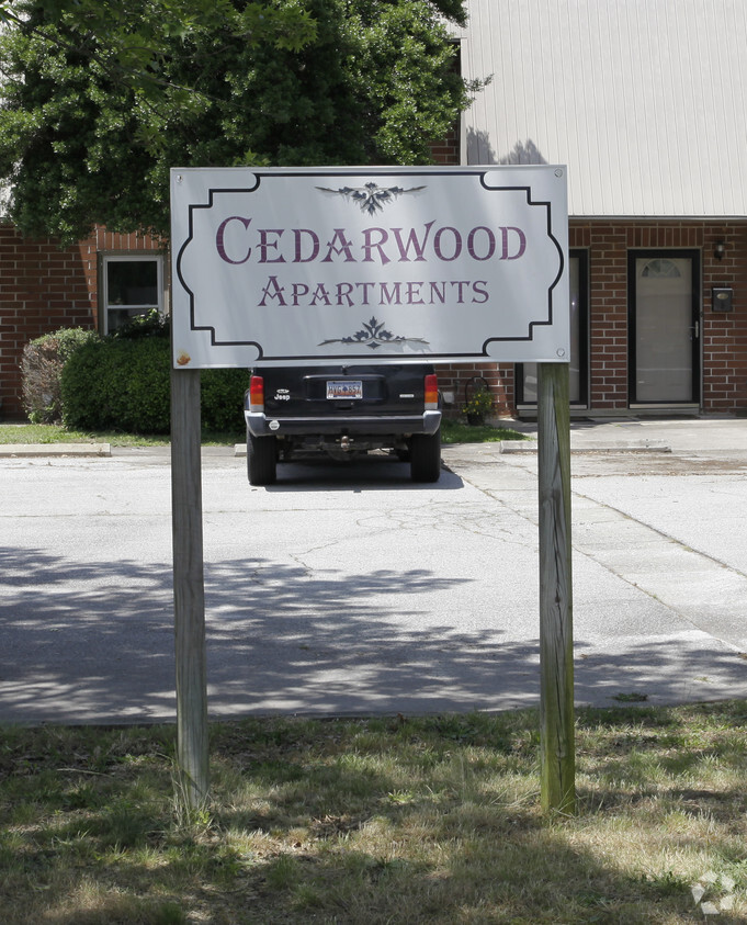 Foto del edificio - 100 Cedar St Collegeview