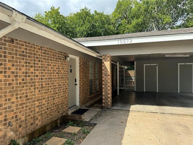 Foto del edificio - 10622 Golden Quail Dr