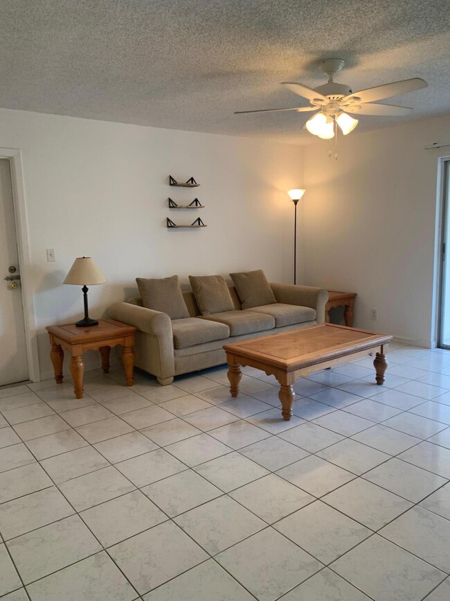 Foto del edificio - 644 NW 13th St