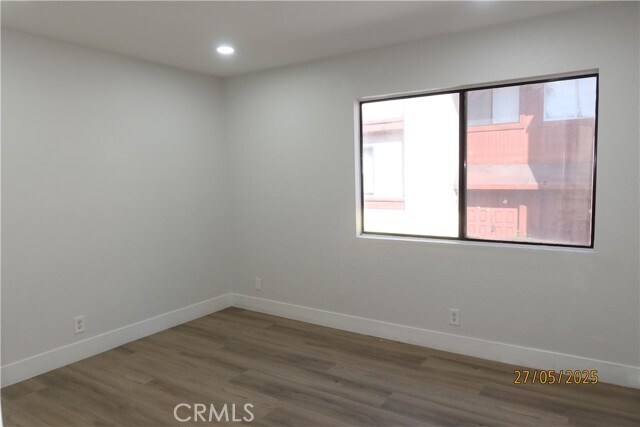 Foto del edificio - 1064 S Garfield Ave