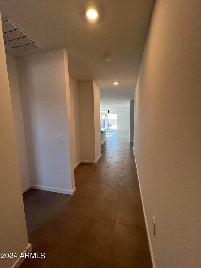 Foto del edificio - 4270 W Janie St