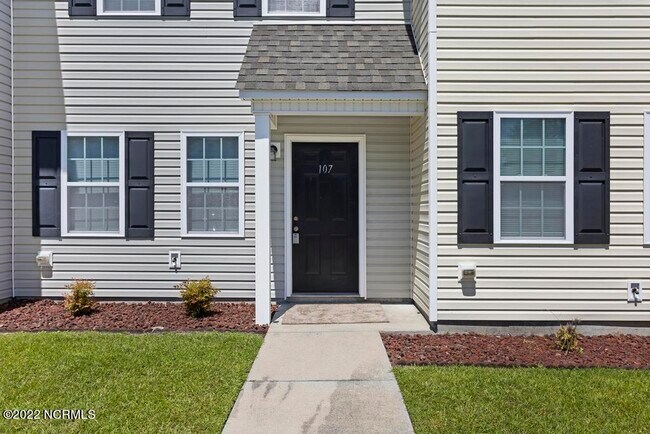 Foto del edificio - 123 Virginia's Landing Ct