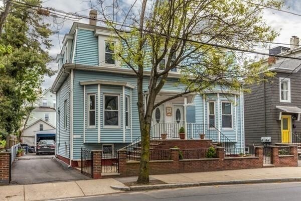Foto principal - 309 Columbia St