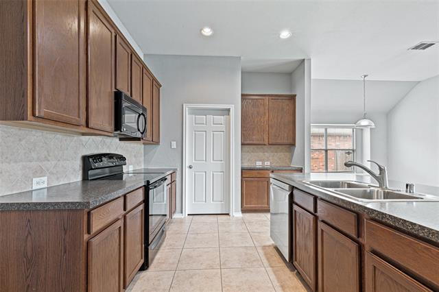 Foto del edificio - 1204 Cedar Cove Pl