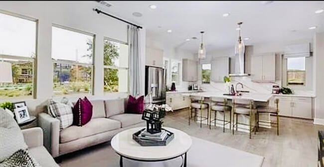 Foto del edificio - 27366 Hyland Ct