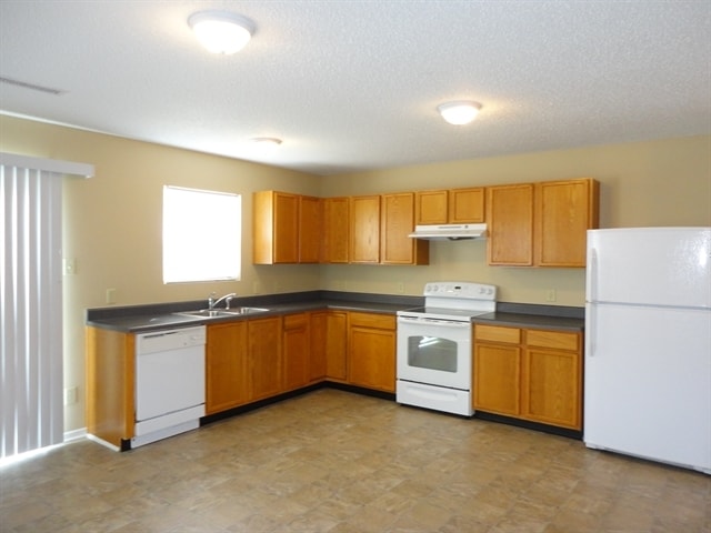 Building Photo - 920 Belvedere Dr