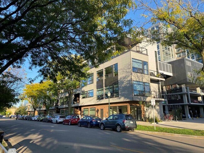 Foto del edificio - 825 E Mifflin St