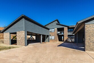 Building Photo - 4005 NW Ozmun Ave